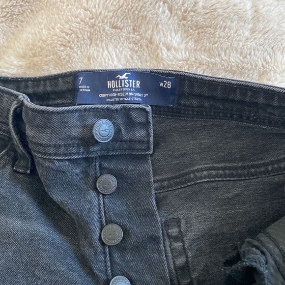 Hollister Jean Shorts - Picture 4 of 4